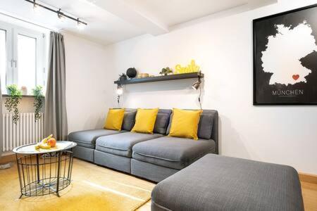 Marienplatz 2 Bedrooms Living Kitchen Appartement München